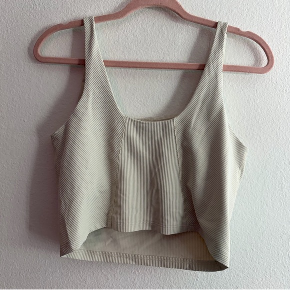 Old Navy Women’s Ribbed Scoop Neck Crop Powersoft Beige/Cream Tank Top Size L - Picture 2 of 3